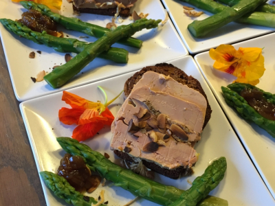 traiteur-salives-clotilde-entrees-foie-gras.jpg